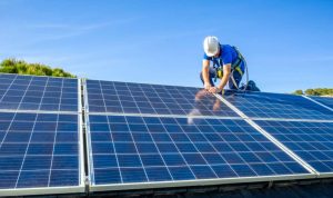 Installation et mise en production des panneaux solaires photovoltaïques à Loctudy